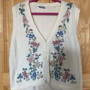 Sweater Vest Floral